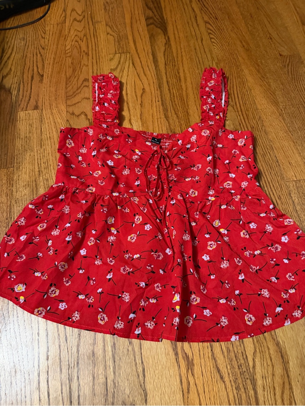SHEIN Red Floral Tie-Front Ruffled Strap Tank Top